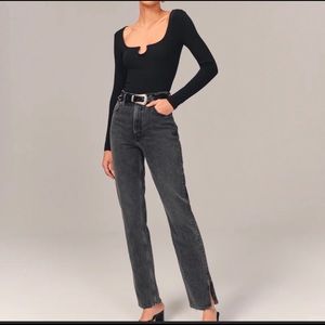 3/$150 ABERCROMBIE 90s JEANS 🤍